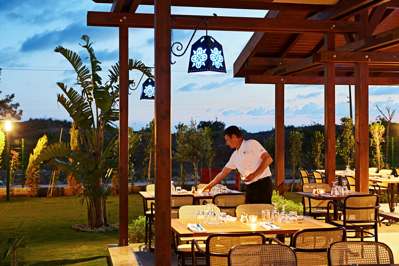 Mehmet's Kitchen byder både på lokale specialiteter og Sunwing-favoritter