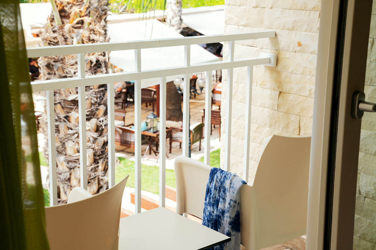Classic Room med lille balkon mod haven