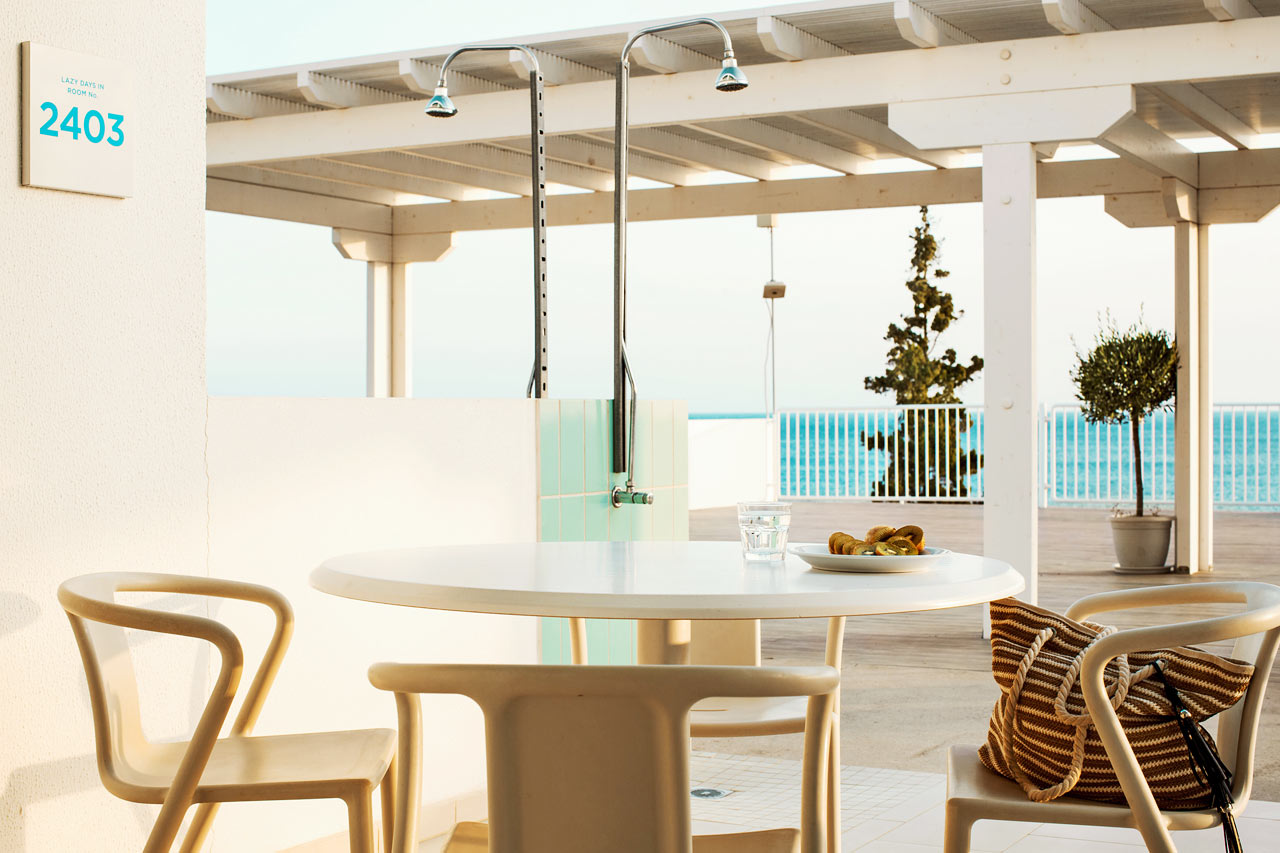 2-værelses Club House Suite, stor terrasse med havudsigt og soldæk
