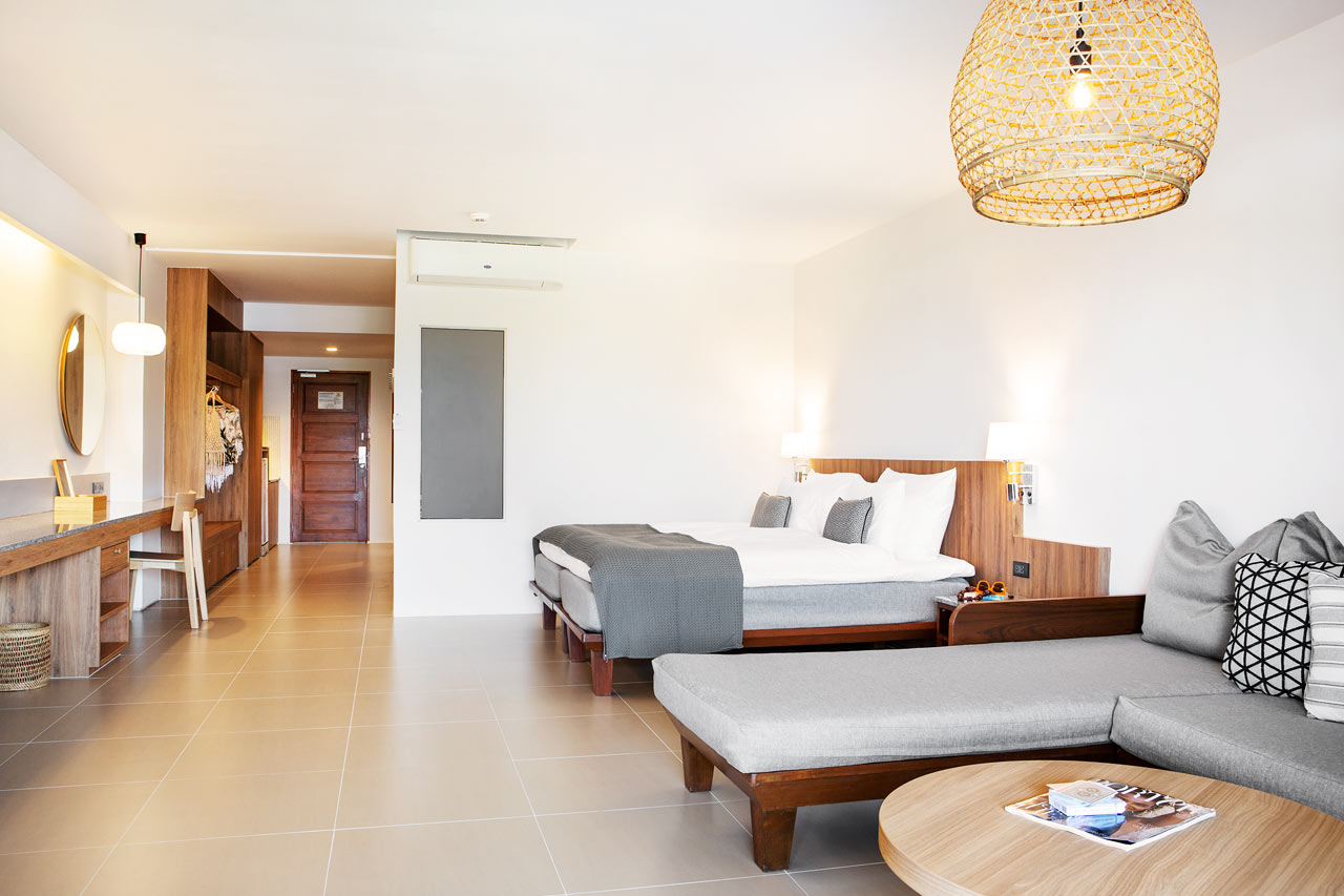 2-værelses Family Suite med balkon mod poolområdet