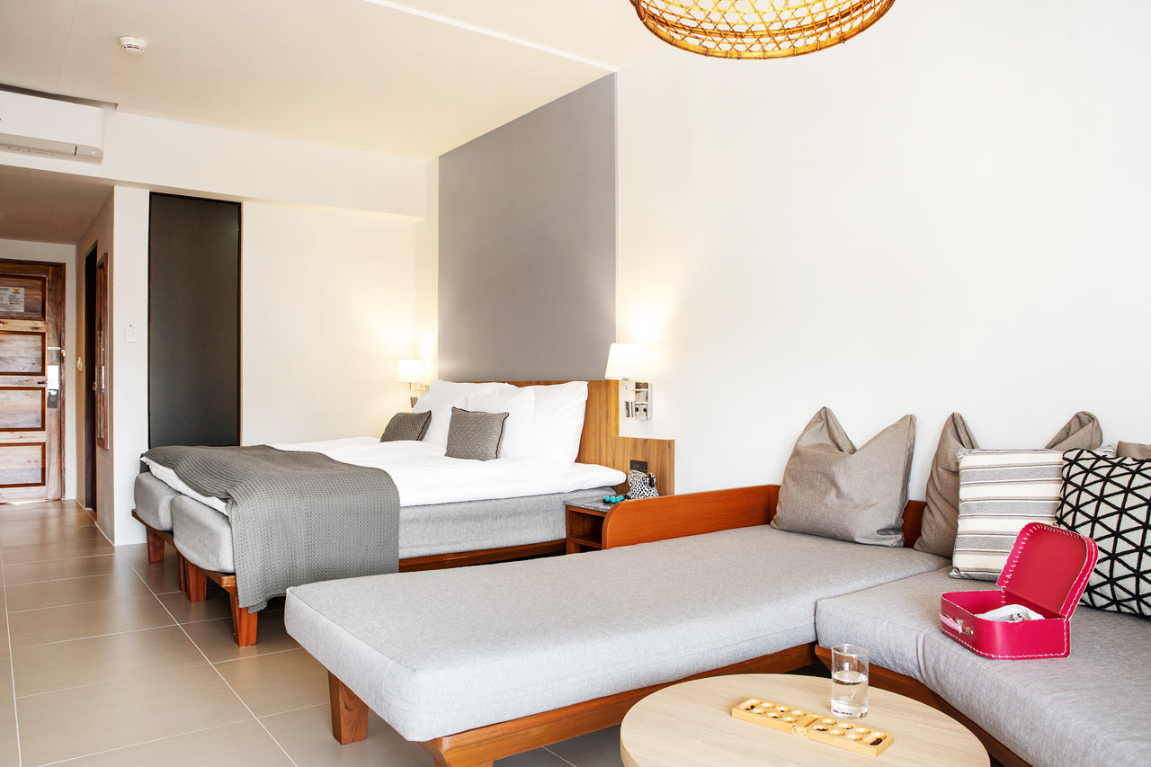 1-værelses Family Suite med balkon mod poolområdet