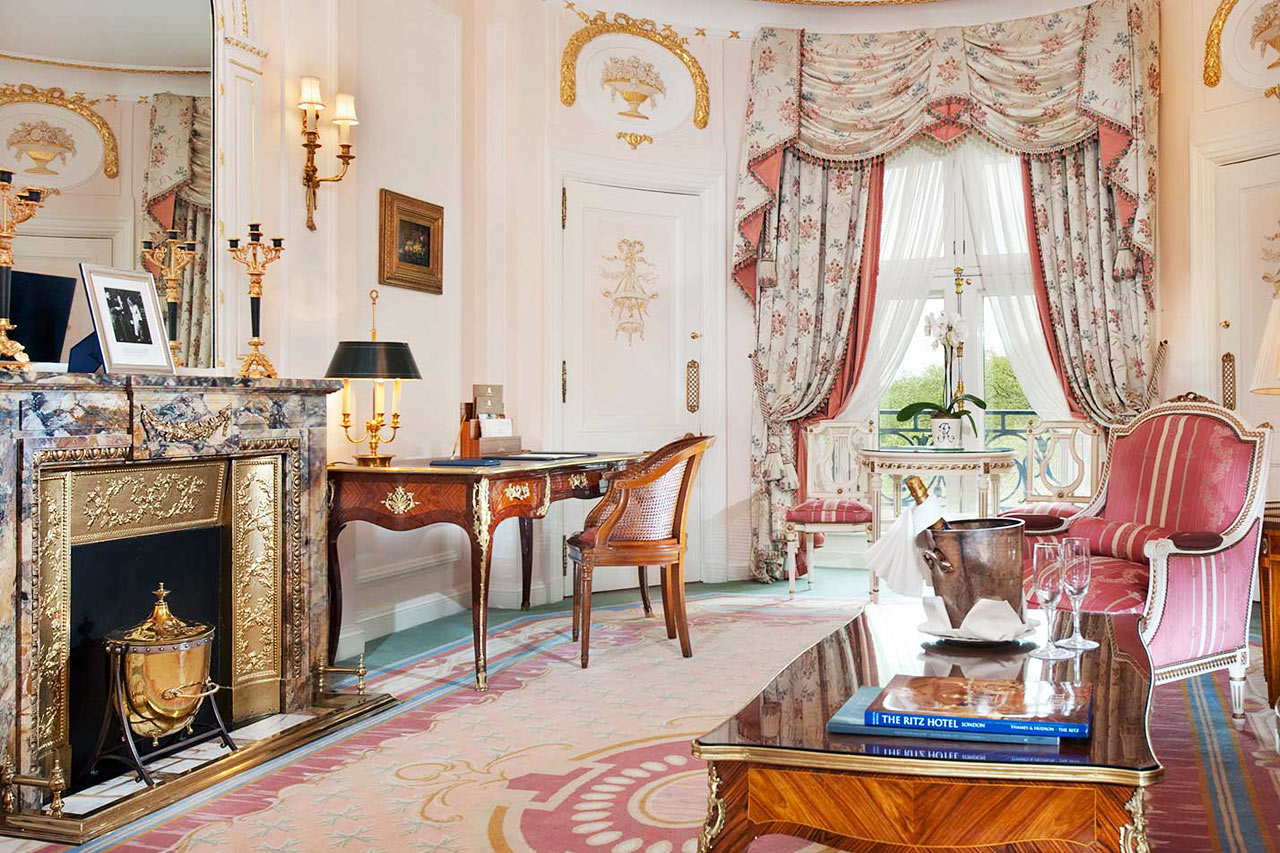 Deluxe suite