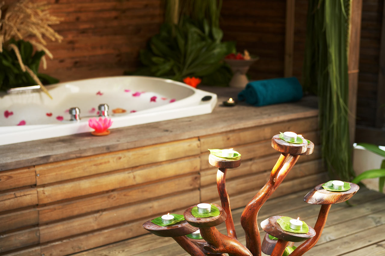 Jacuzzi Beach Villa
