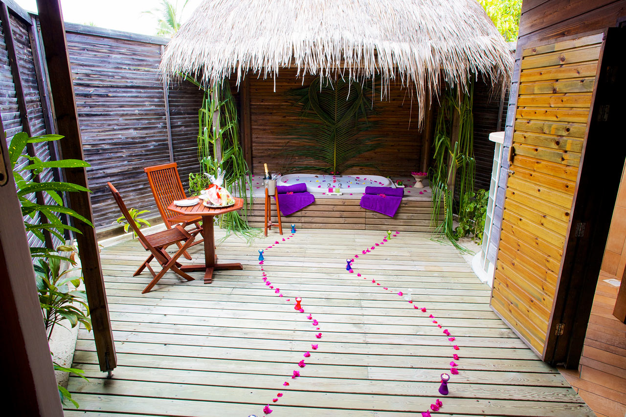 Jacuzzi Beach Villa