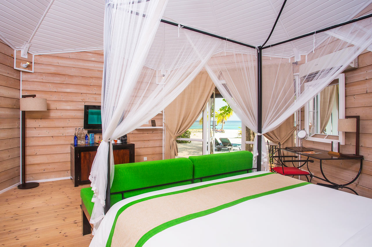 Jacuzzi Beach Villa