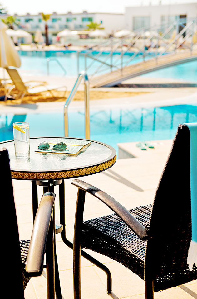 Junior Suite med direkte pooladgang.