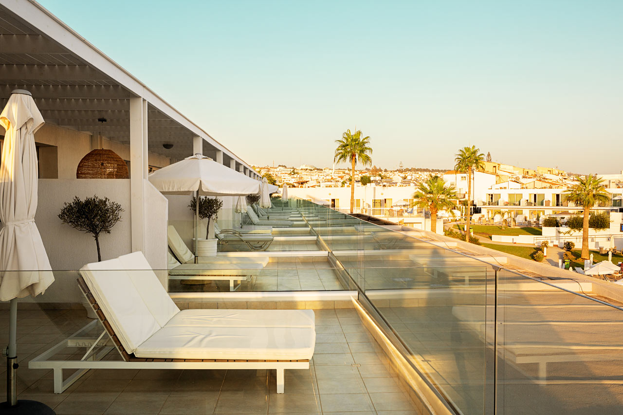 1-værelses Prime Rooftop Suite med stor balkon mod poolområdet