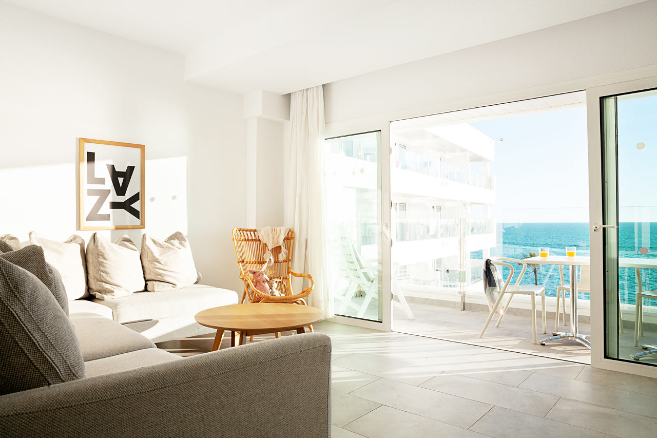 2-værelses Royal Lounge Suite med stor balkon med havudsigt