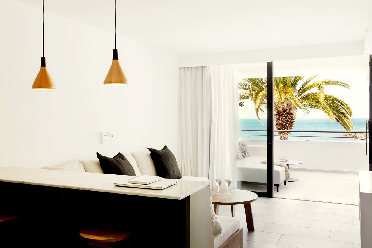 2-værelses Club Suite med balkon og havudsigt