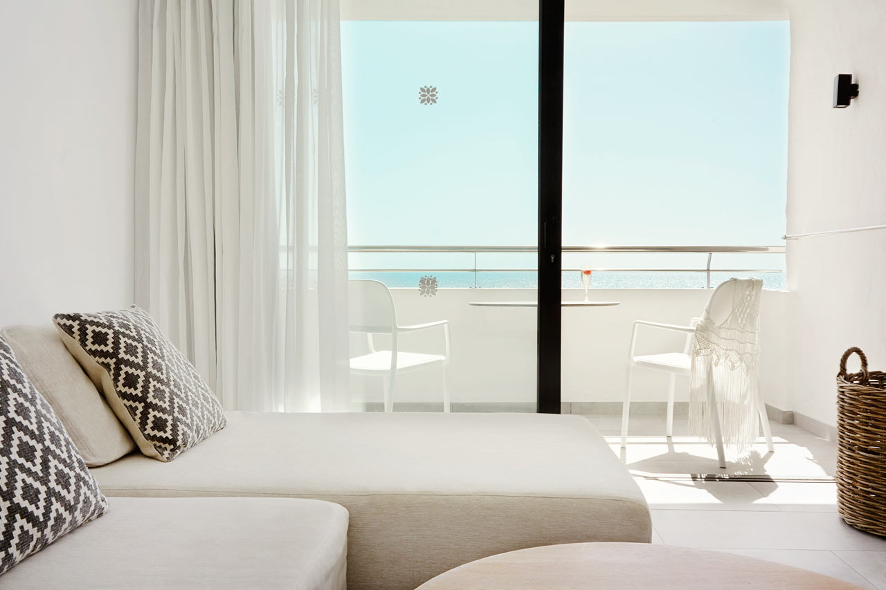 2-værelses Club Suite med balkon og havudsigt