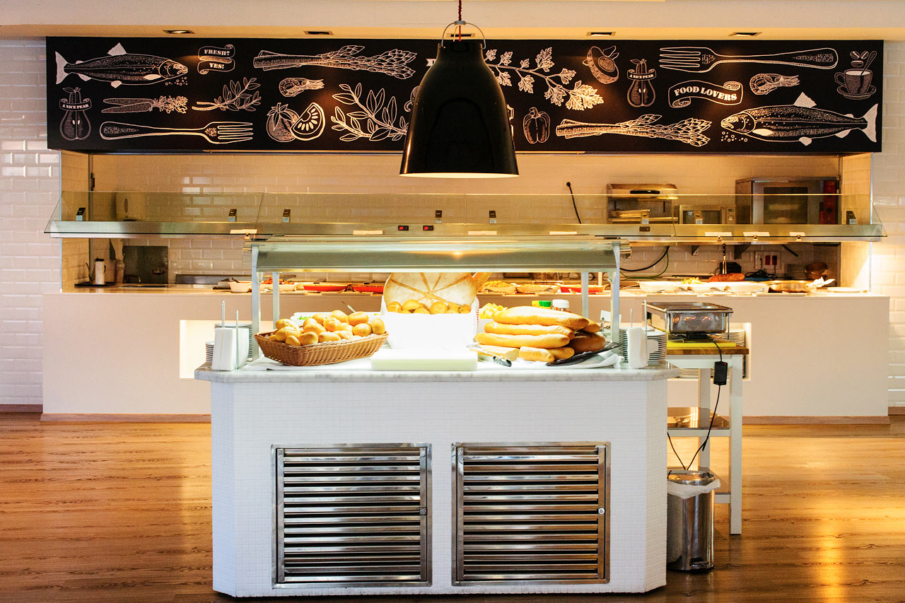 Skal ferien være ekstra bekvem, kan du tilkøbe morgenmadsbuffet eller en måltidspakke