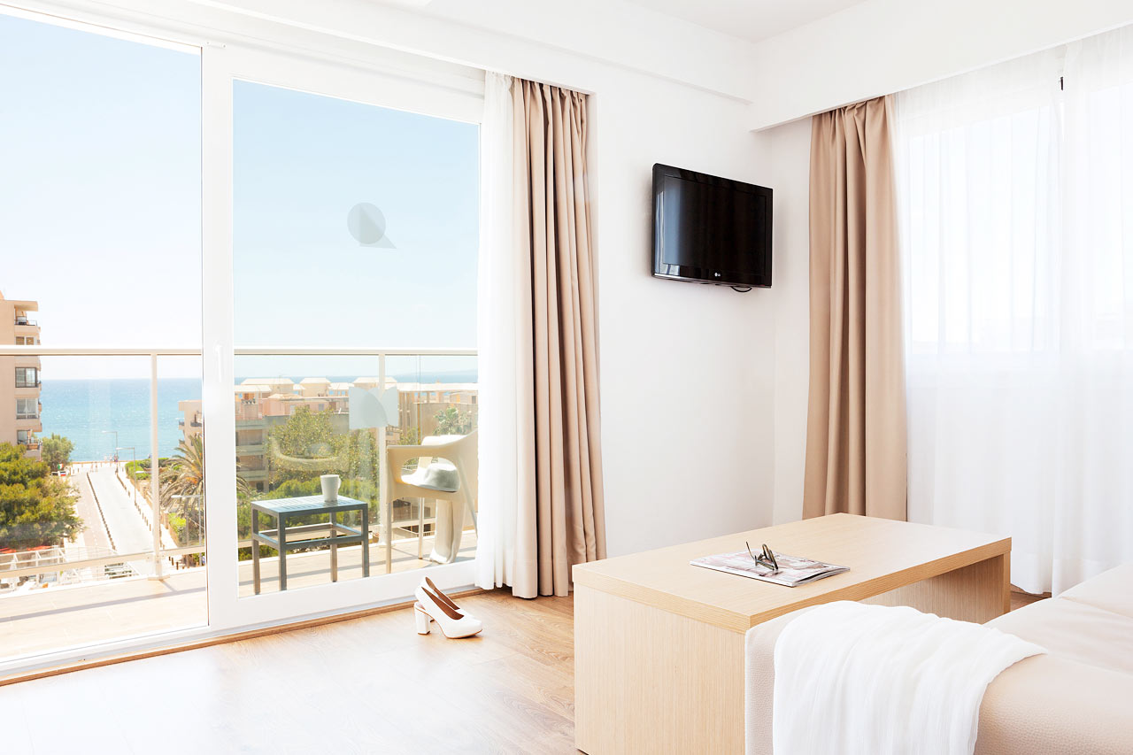 Junior Suite med balkon og havudsigt
