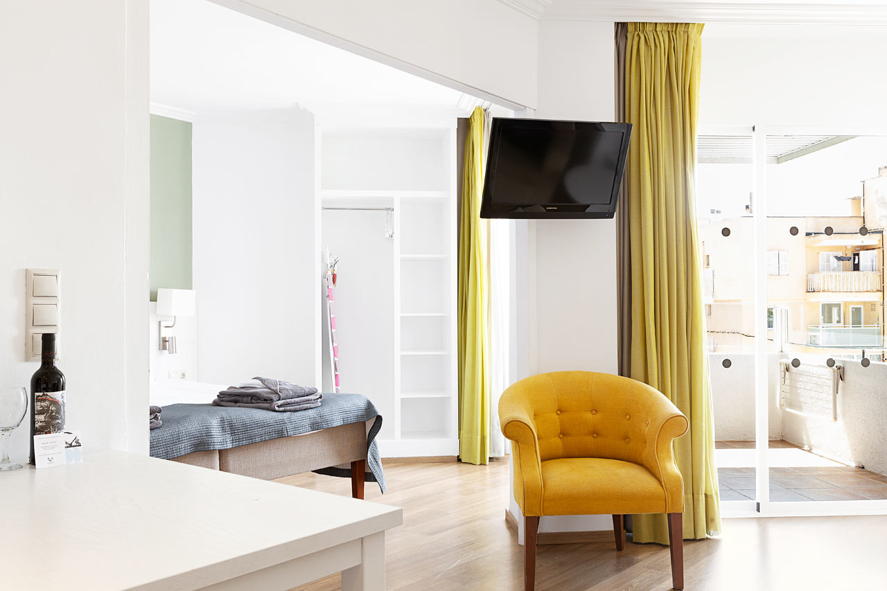1-værelses Junior Suite med balkon mod poolområdet