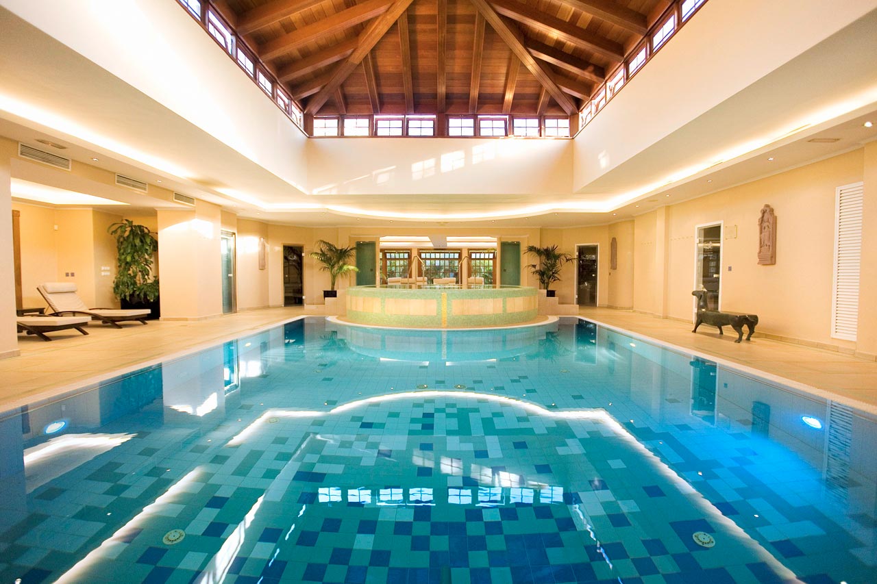 Indendørspoolen i hotellets spaafdeling