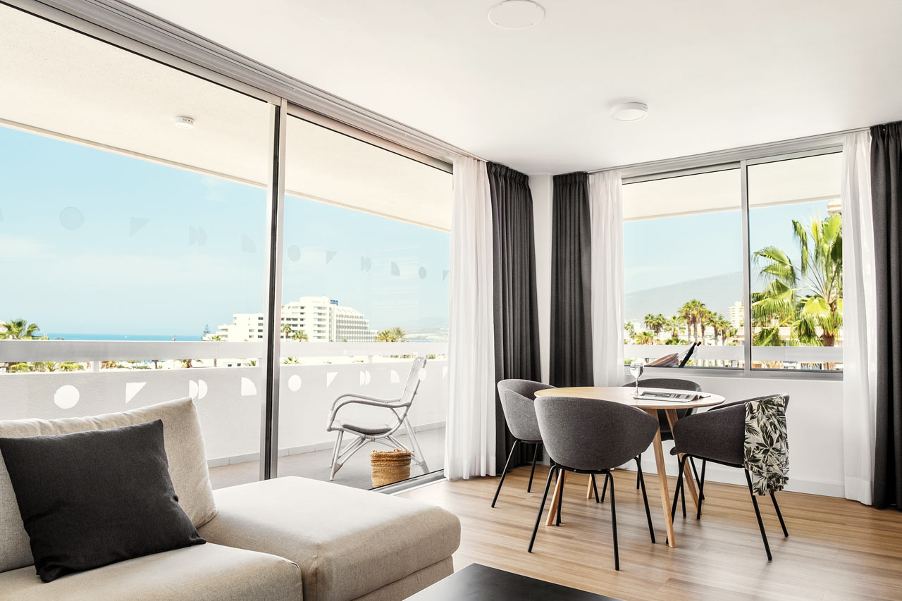 2-værelses Junior Suite med balkon mod omgivelserne