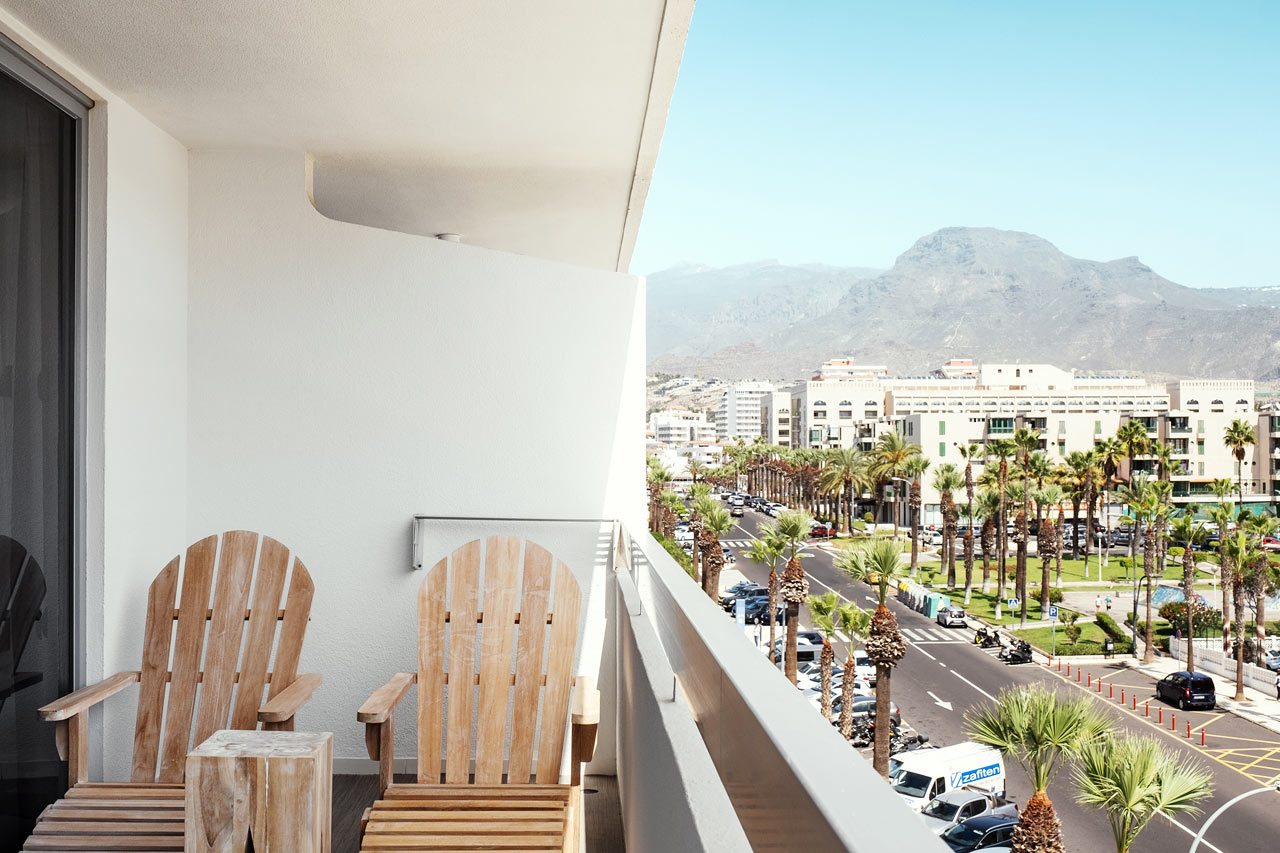 2-værelses Prime Lounge Suite med balkon mod omgivelserne