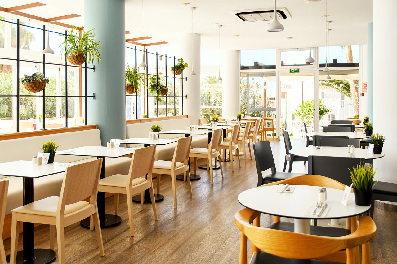 Ingen går sulten fra vores moderne buffetrestaurant