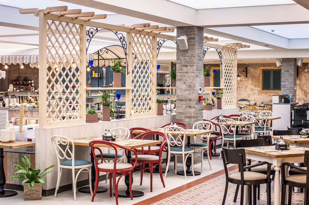 Buffetrestauranten 150 meter fra hotellet, hvor eventuelle måltider indtages.